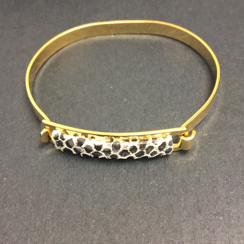 AV MAX cuff bracelet